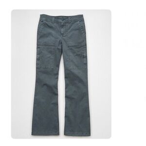 NWT - AE - American Eagle - Stretch low-rise baggy flare pant